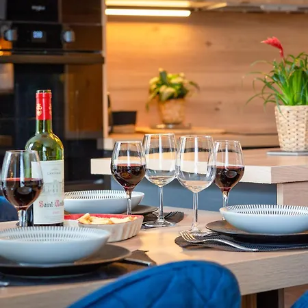 Le Jeanne D'arc, Vue Sur La Place Du Vieux Marche Lägenhet Rouen