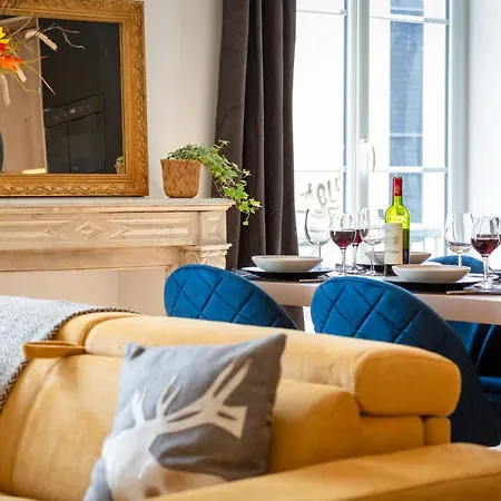 Le Jeanne D'arc, Vue Sur La Place Du Vieux Marche * Rouen