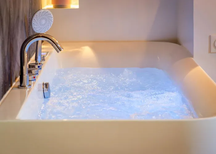 Apartman Le Jeanne D'arc, Vue Sur La Place Du Vieux Marche *