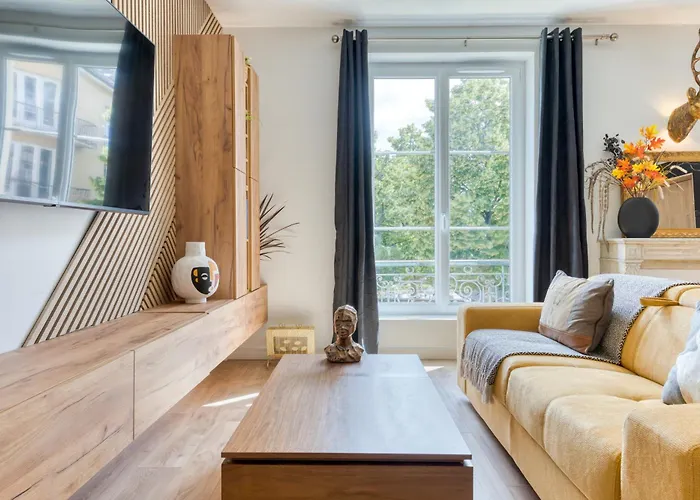 Апартаменты Le Jeanne D'arc, Vue Sur La Place Du Vieux Marche *